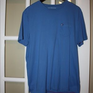 🚨Tommy Hilfiger Men’s Essential Pocket TShirt🚨 ROCK BOTTOM PRICE